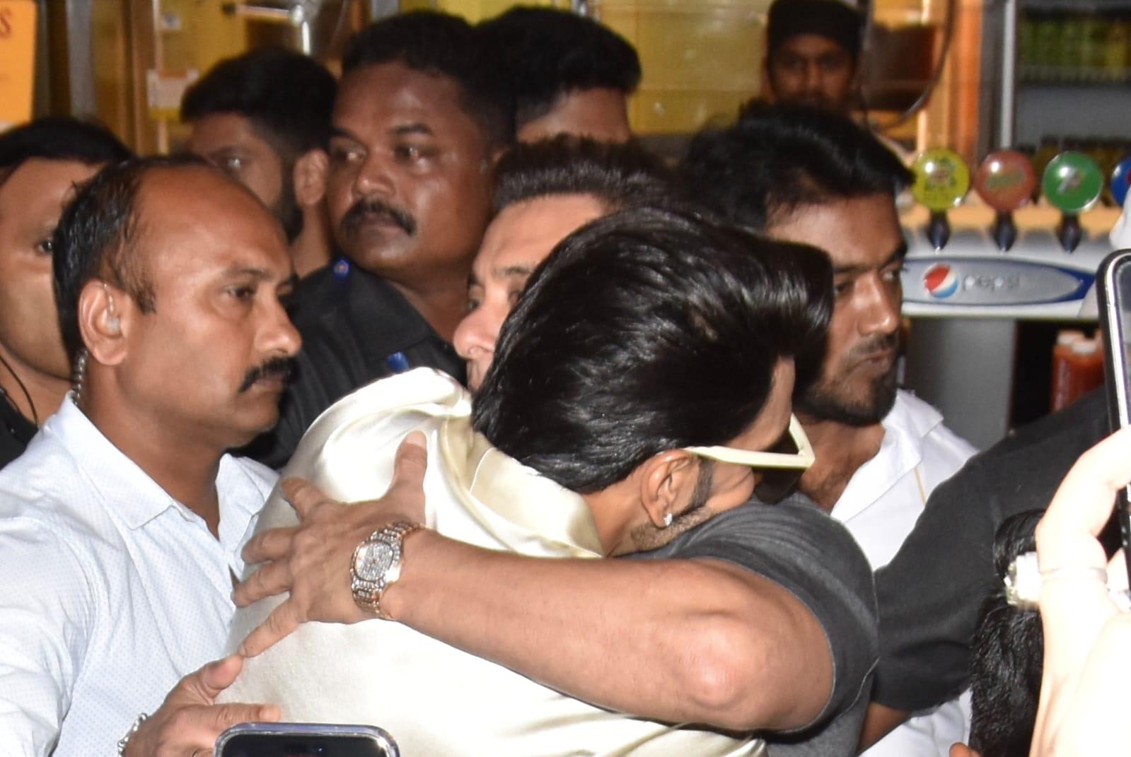 The embrace captured the camaraderie between two powerhouse actors, symbolizing the unity and warmth within the entertainment fraternity. The embrace captured the camaraderie between two powerhouse actors, symbolizing the unity and warmth within the entertainment fraternity.